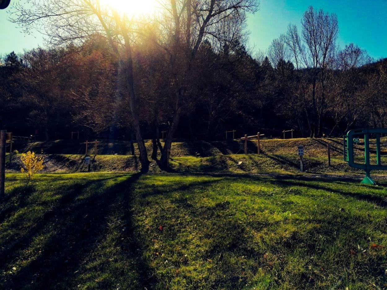Camping Du Bourg Digne-les-Bains Buitenkant foto